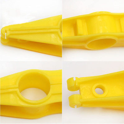 Plastic Poultry House Accessories Water Pipe Hook For Broiler Nipple Drinker